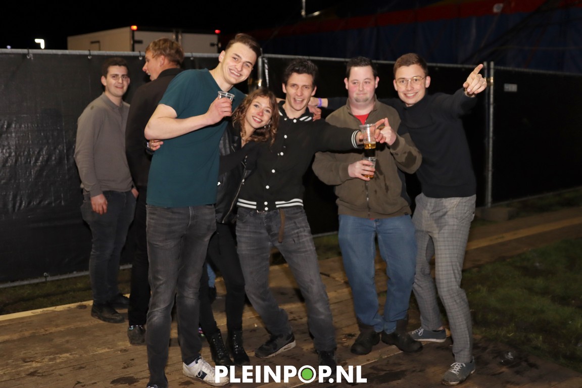 V R I J D A G     (67)